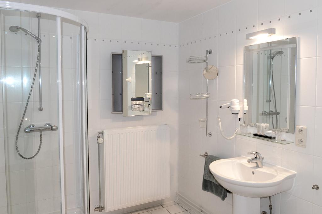 Hotel Vijfwegen Руселаре Екстериор снимка